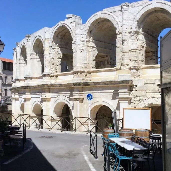 Le Tournesol Des Arenes Wifi Apartment Arles France